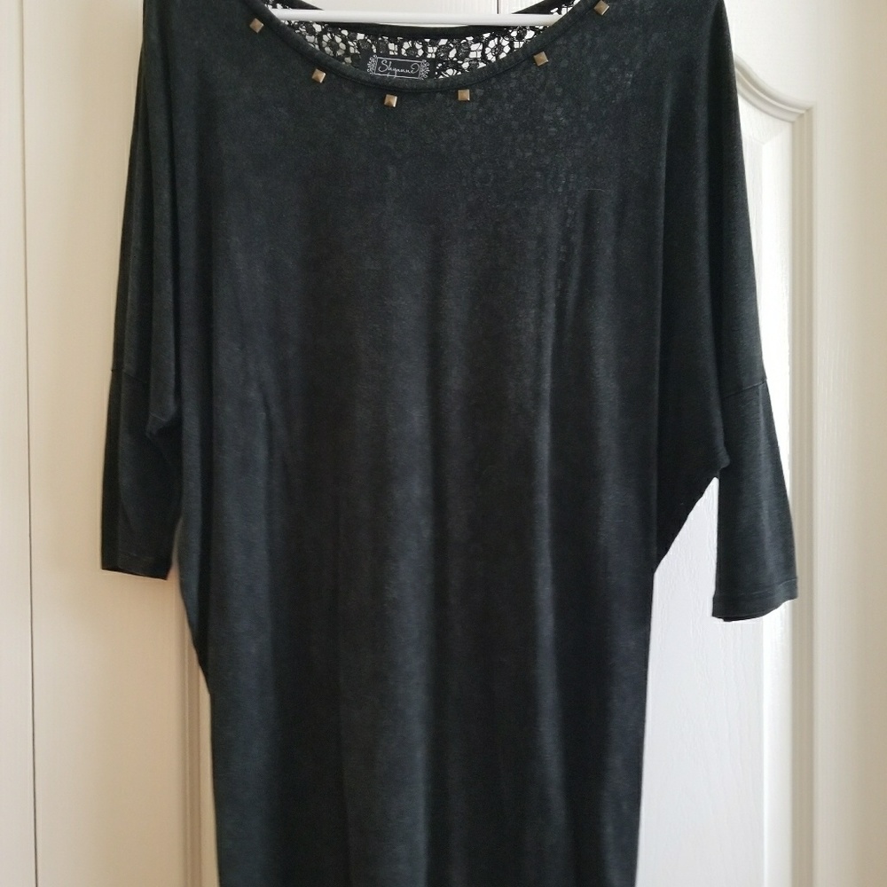 Soft blouse 3/4 sleeve shirt